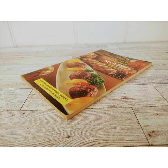 Favorite Recipes of Michigan Meats Cookbook 1965 Booklet Women's Club Vintage - Picture 10 of 11
